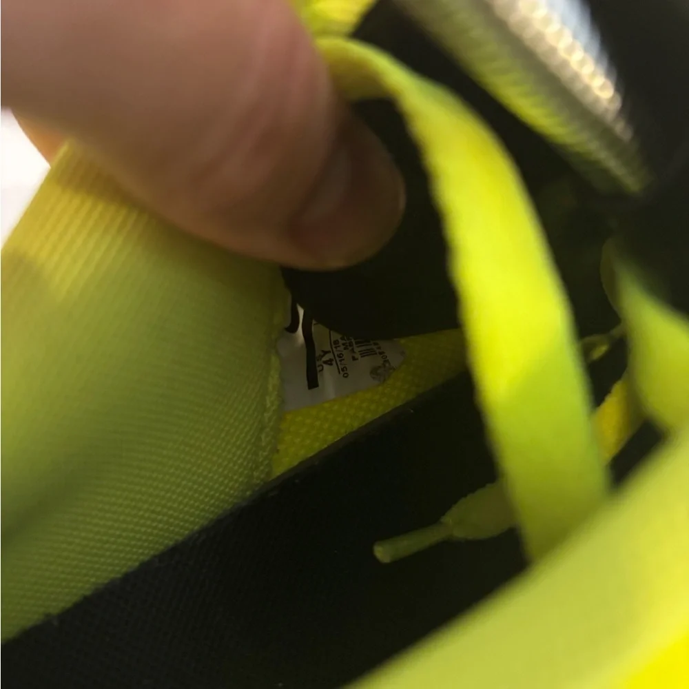 Nike Low-Top Sneakers in Neon Yellow with White Swoosh size 4
